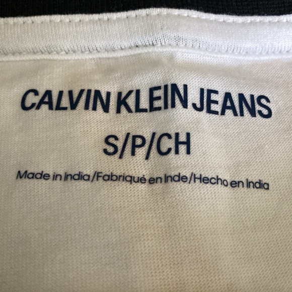 Calvin Klein White Tee, Sz S NWOT - Picture 3 of 3